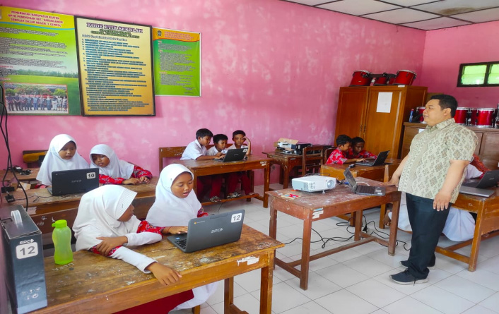 Melek Digital, Mempersiapkan Anak terhadap Perkembangan Teknologi dengan Ekstrakulikuler TIK